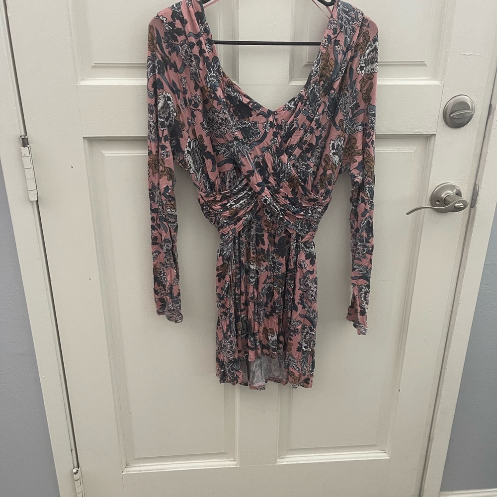 Jessica Simpson Maternity top